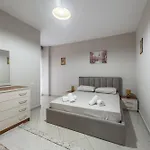 Coastal Comfort Apartment